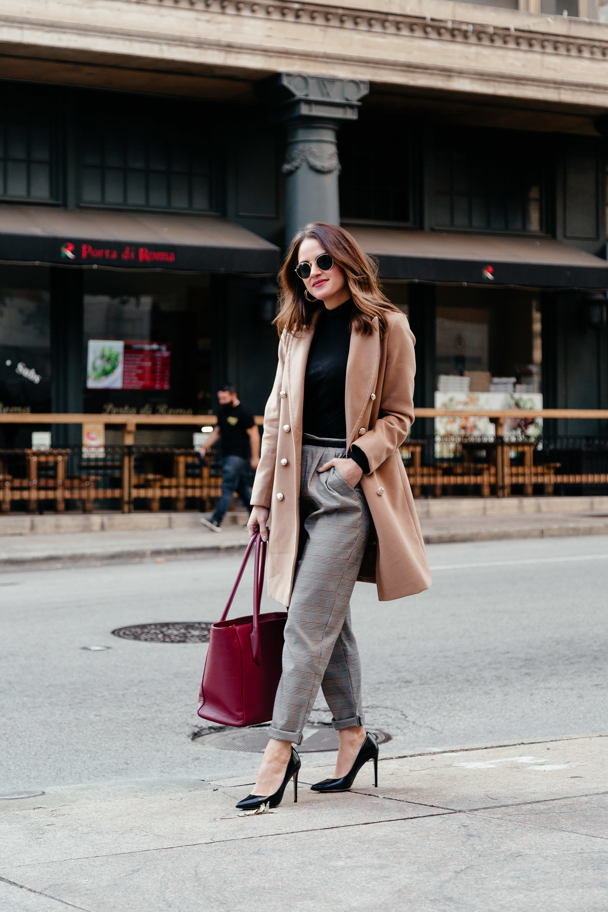 15 Casual Workwear Outfit Ideas with Sneakers