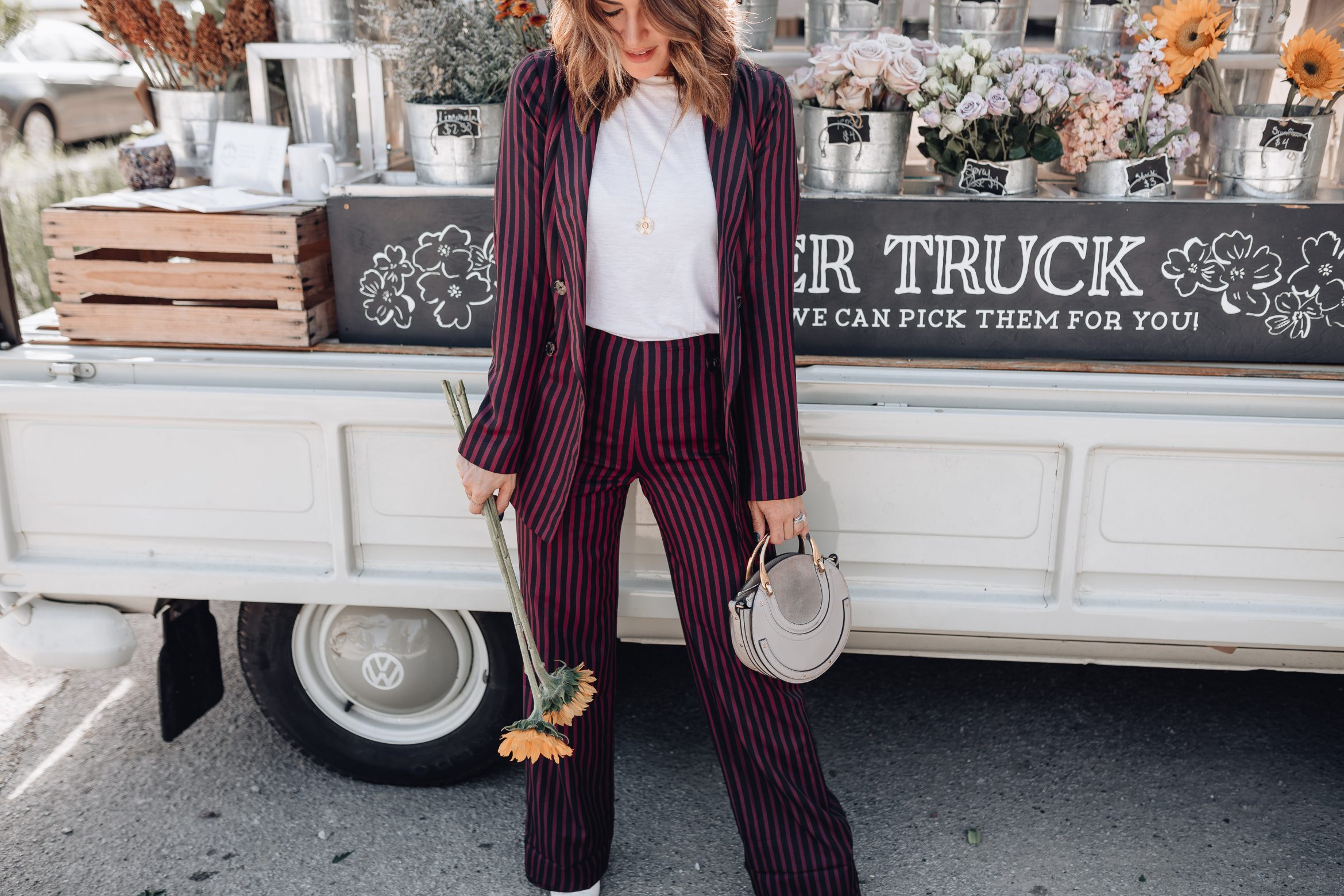 Burgundy Velvet Flare Pants Outfits (2 ideas & outfits)