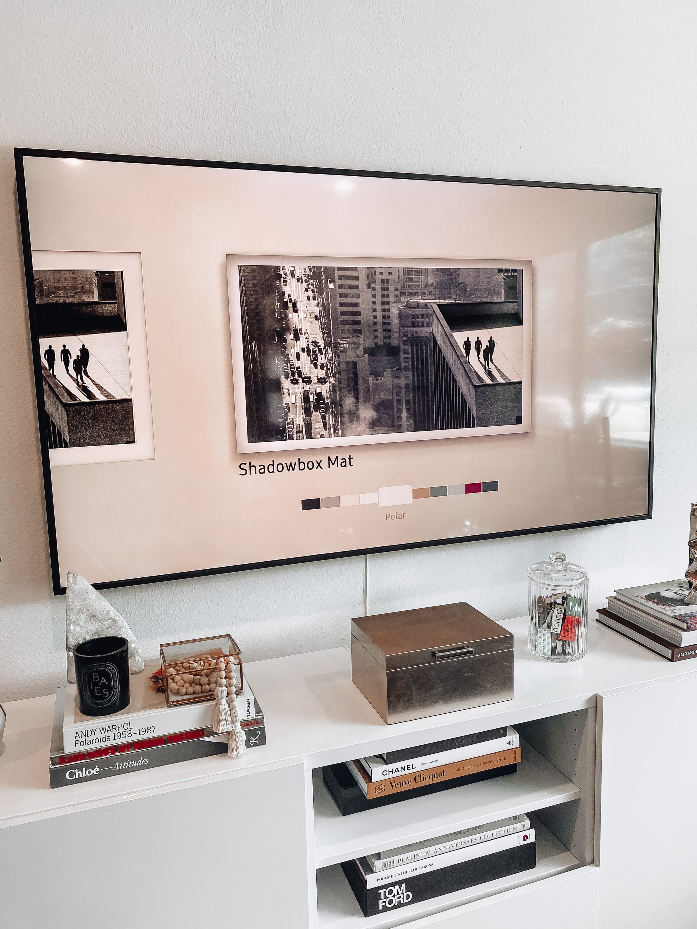 Samsung Frame TV: This TV Is Made For Well Designed Homes