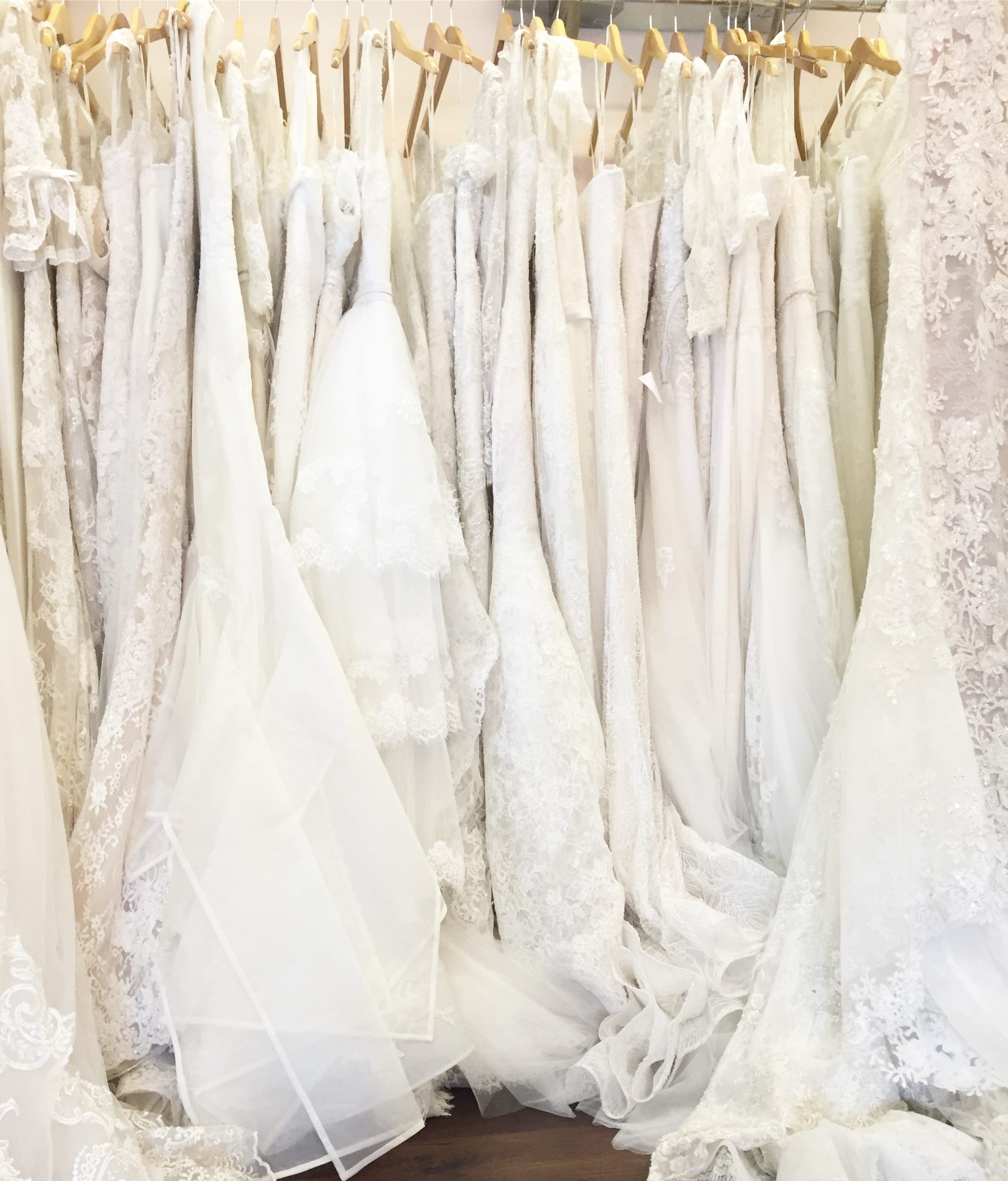 Ten Tips Before You Go Wedding Dress Shopping