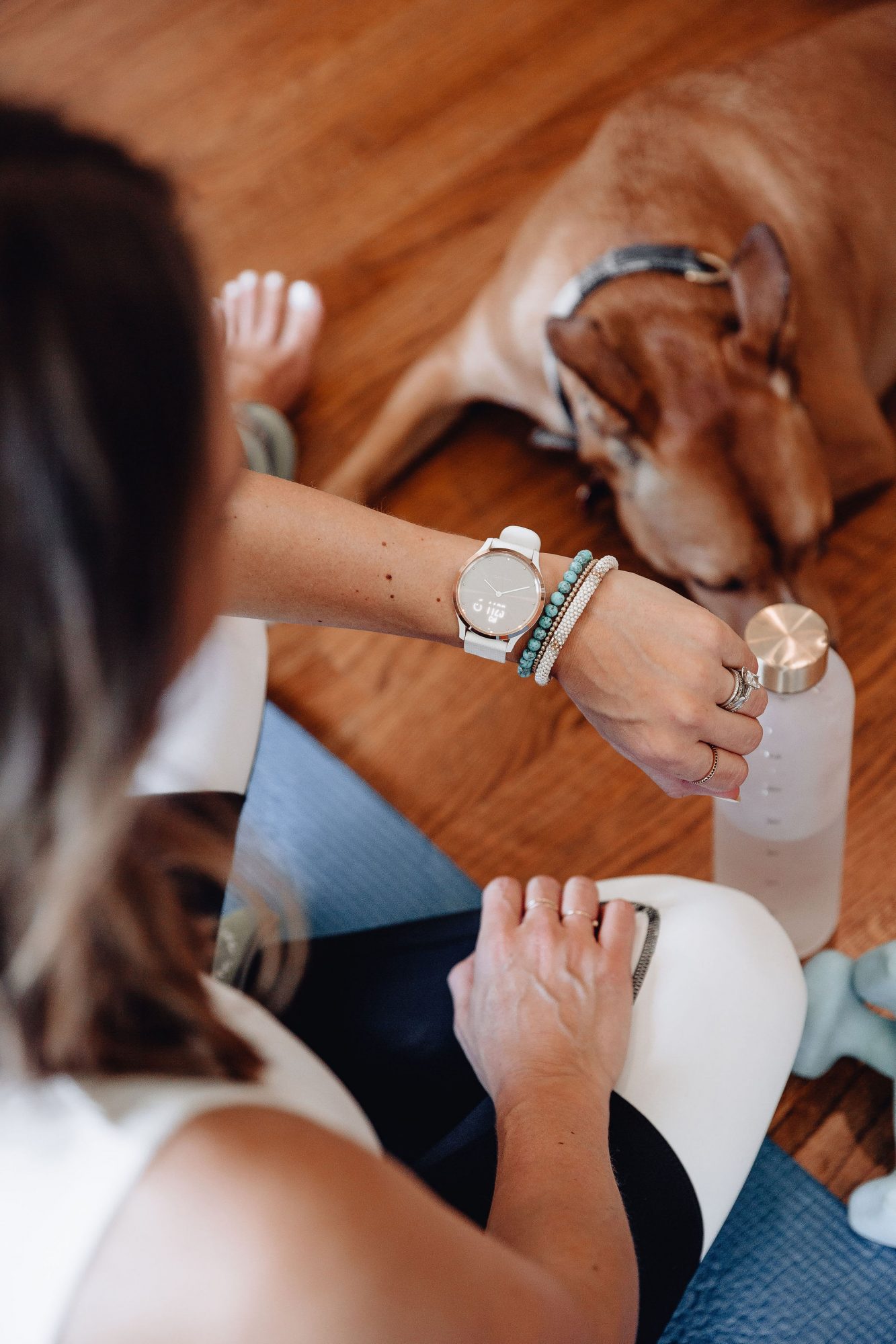 a-chic-new-smart-watch